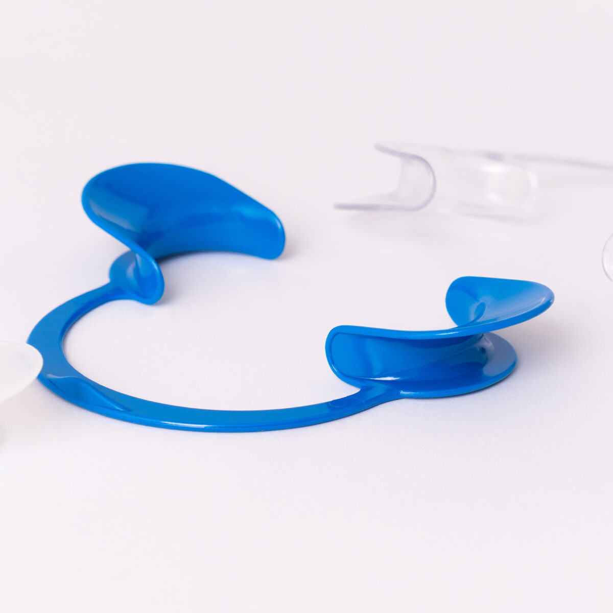Cheek Retractor Start Image